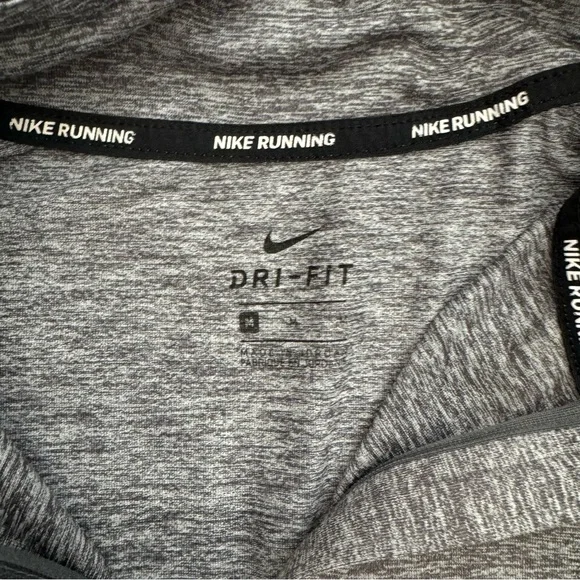 Like New Nike Dri-Fit Pullover - Picture 3 of 4